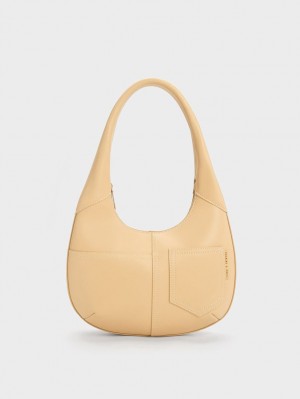 Charles & Keith Anthea Contrast-Trim Curved Hobo Veske Beige | FNOKR2561