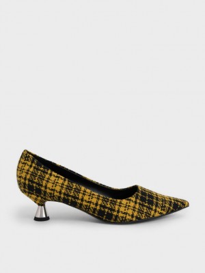 Charles & Keith Checkered Spool Heel Pumps Gul | APXJH6930