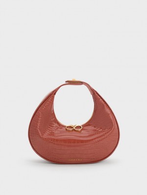 Charles & Keith Croc-Embossed Crescent Hobo Veske Brune | QZJON0167