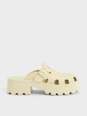 Charles & Keith Mae Buckled Platform Mules Sko Gul | THCAW1592