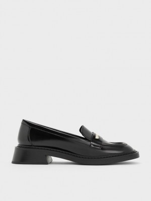 Charles & Keith Metallic Penny Tab Loafers Svarte | YLERM1856