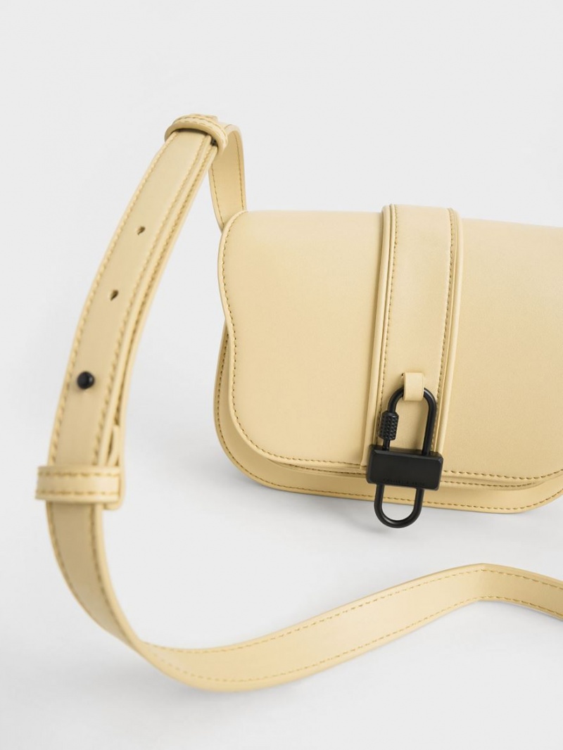 Charles & Keith Balta Padlock Crossbody Veske Beige | RCPTU5309