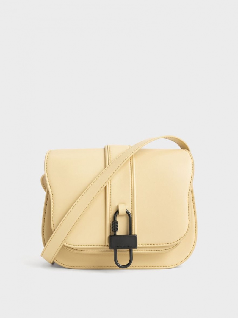 Charles & Keith Balta Padlock Crossbody Veske Beige | RCPTU5309