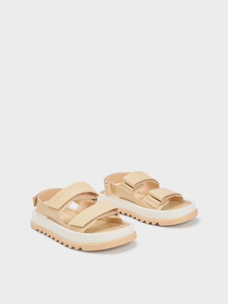 Charles & Keith Buckled Sports Platåsandaler Beige | KETRH2809