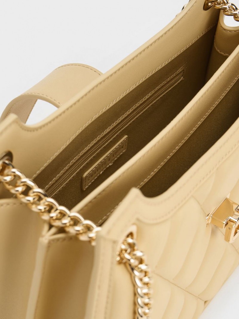 Charles & Keith Cressida Vattert Trapeze Chain Skulderveske Beige | KBDSW9816