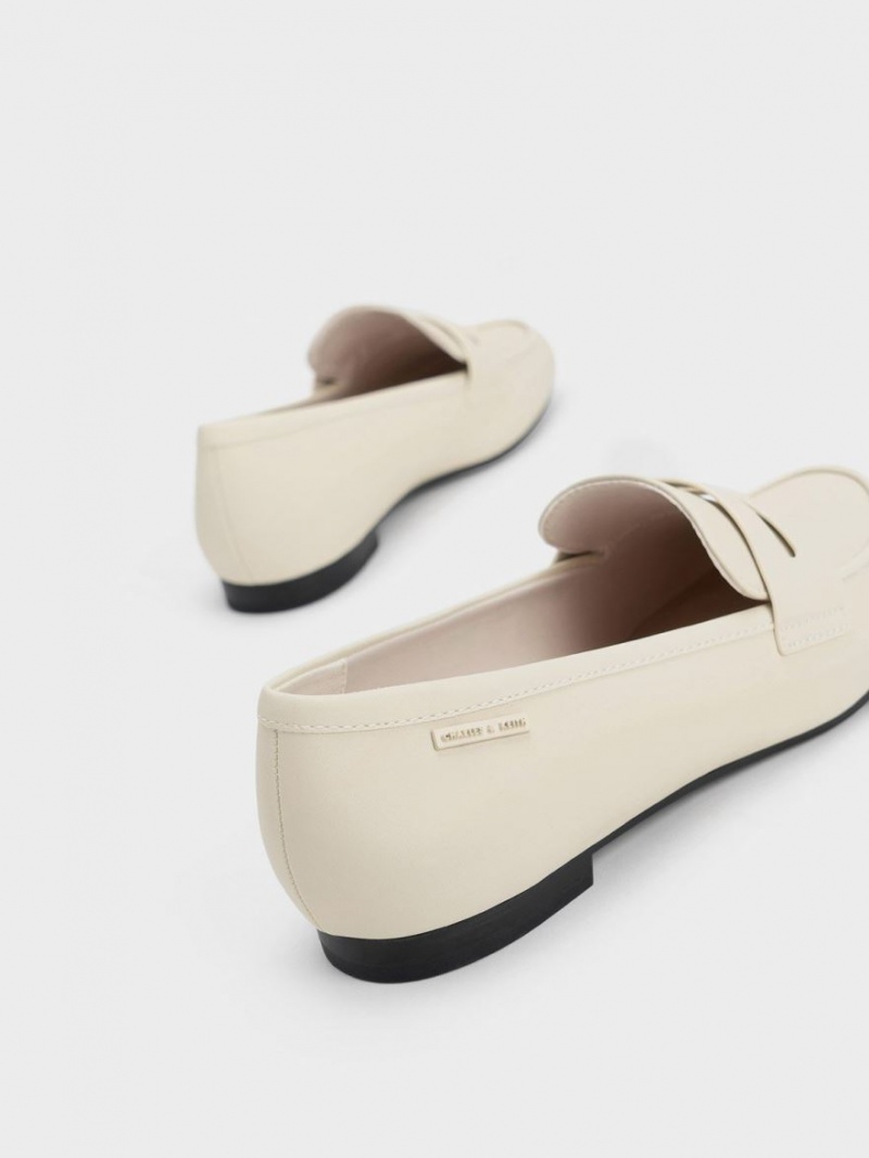 Charles & Keith Cut-Out Almond Tå Penny Loafers Pisket Krem | HTKAL0274