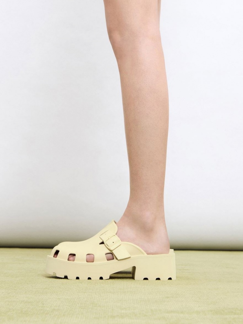 Charles & Keith Mae Buckled Platform Mules Sko Gul | THCAW1592