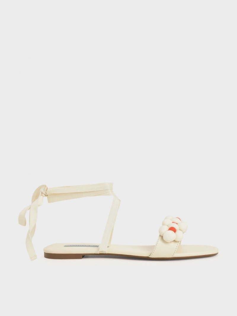 Charles & Keith Pom Pom Tie-Around Flate Sandaler Pisket Krem | KIBLT3920