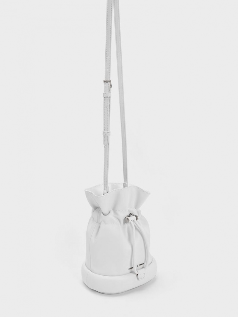 Charles & Keith Shiloh Drawstring Bøtteposer Hvite | KDNRL0729